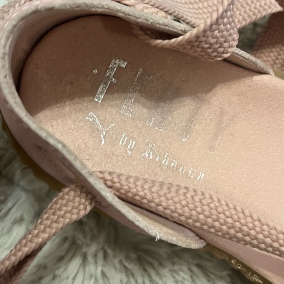 PUMA X Fenty by Rihanna Leather
Bow Lace-Up Sneakers/Shoe
Platform 🌵6.5 - Picture 3 of 13